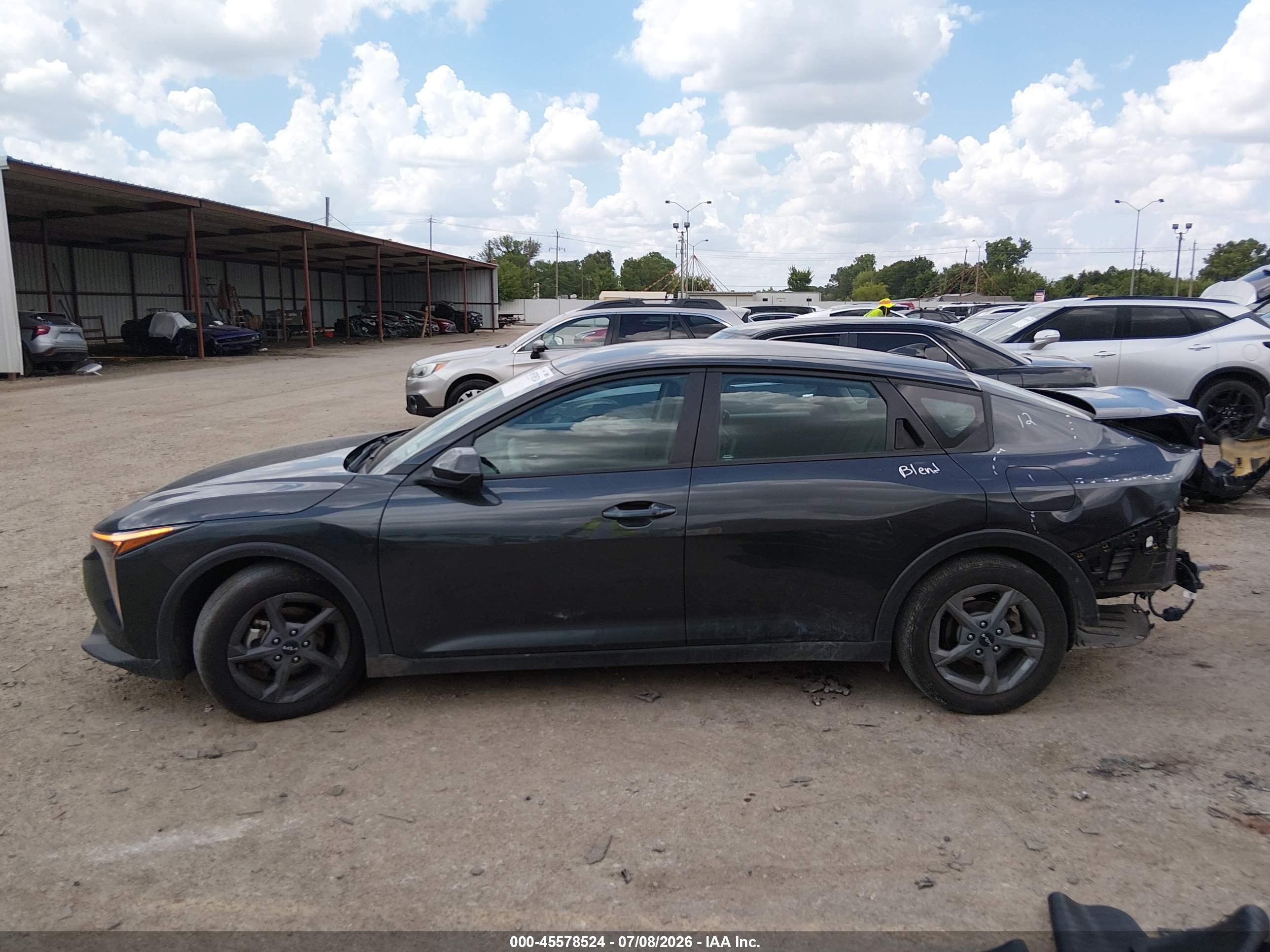 2025 KIA K4 LXS