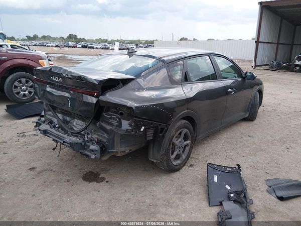 2025 KIA K4 LXS