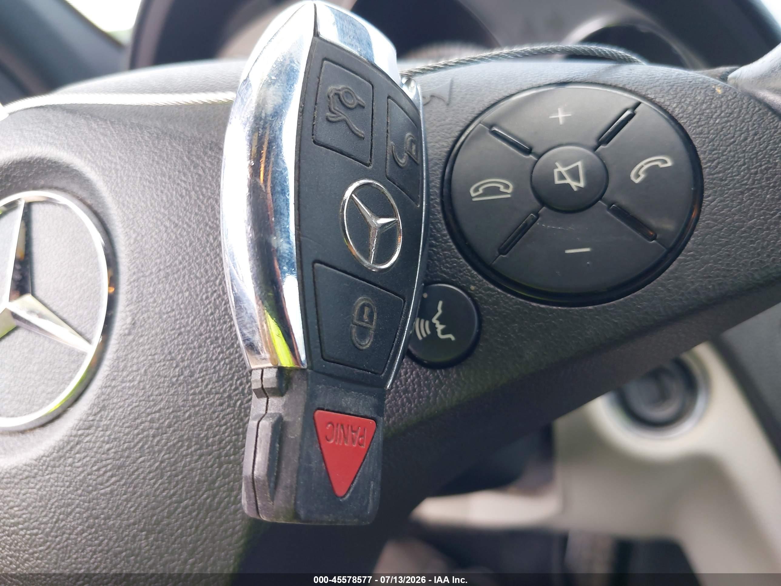 2011 MERCEDES-BENZ C 300 C300 4-MATIC