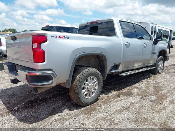 2022 CHEVROLET SILVERADO 2500HD 4WD  STANDARD BED LTZ — I4