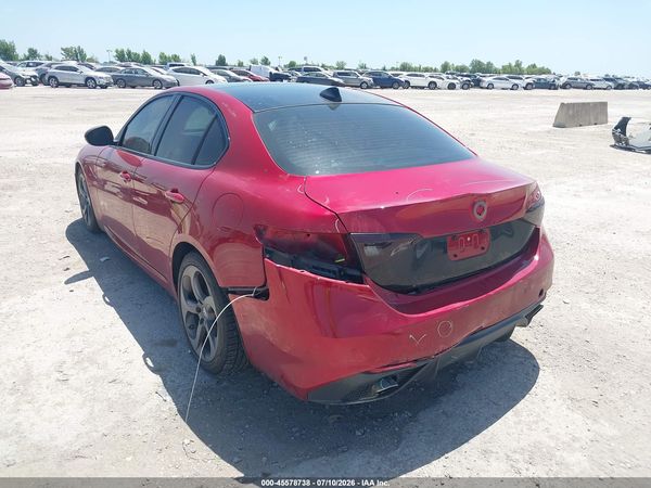2017 ALFA ROMEO GIULIA TI RWD
