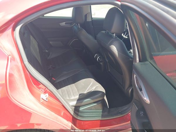 2017 ALFA ROMEO GIULIA TI RWD