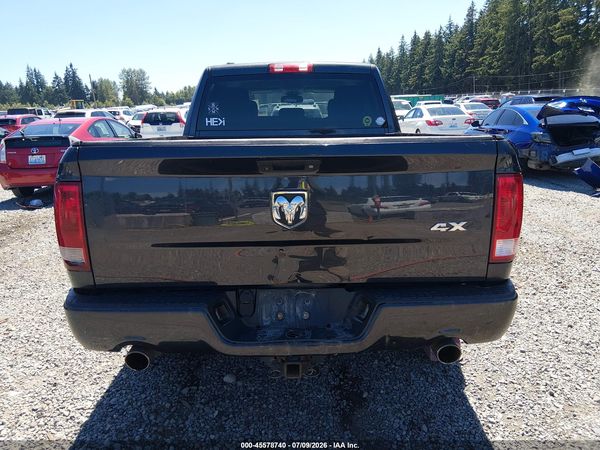 2016 RAM 1500 ST