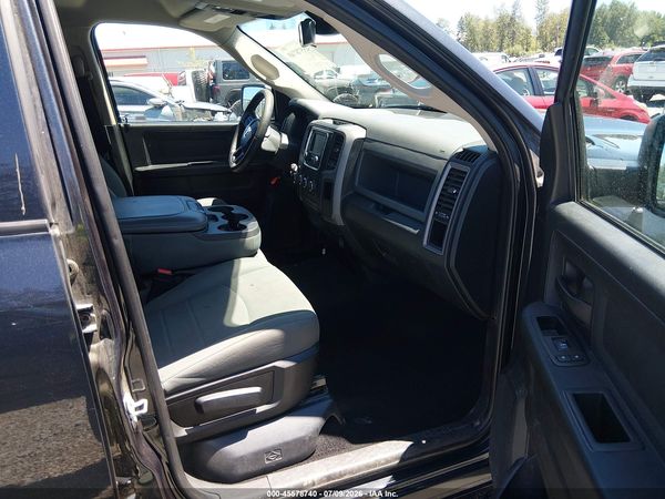 2016 RAM 1500 ST