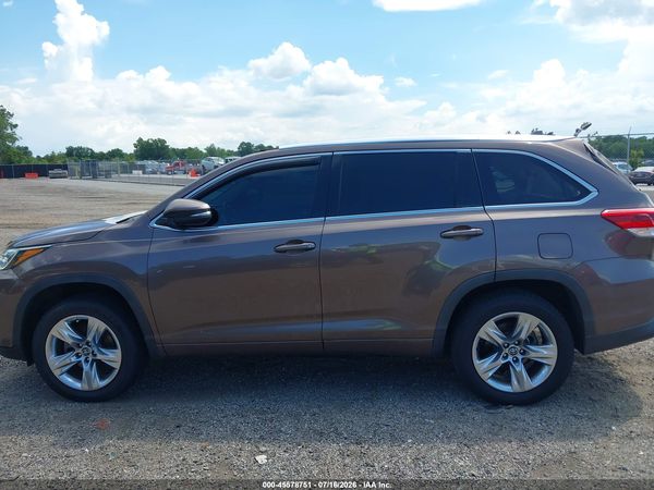 2017 TOYOTA HIGHLANDER LIMITED