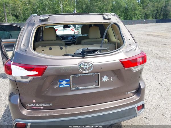 2017 TOYOTA HIGHLANDER LIMITED