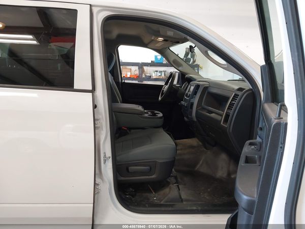2019 RAM 1500 CLASSIC TRADESMAN  4X4 5'7 BOX