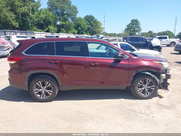 2019 TOYOTA HIGHLANDER LE