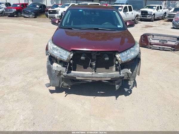 2019 TOYOTA HIGHLANDER LE