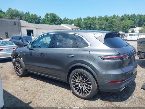 2022 PORSCHE CAYENNE E-HYBRID PLATINUM EDITION