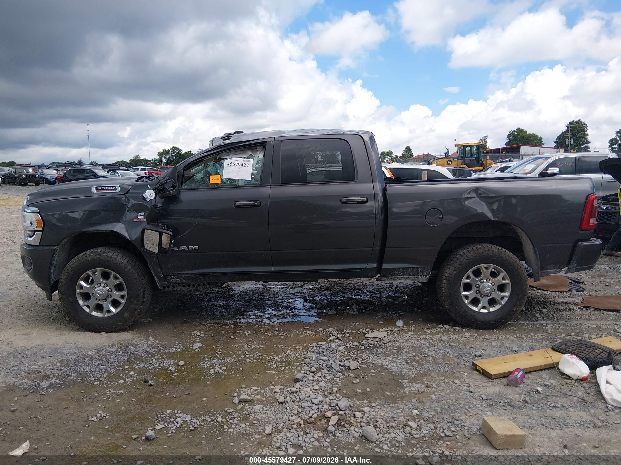 2023 RAM 3500 LARAMIE  4X4 6'4 BOX