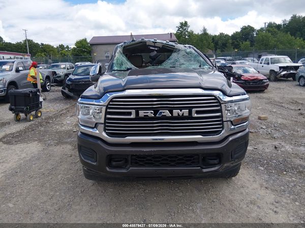 2023 RAM 3500 LARAMIE  4X4 6'4 BOX
