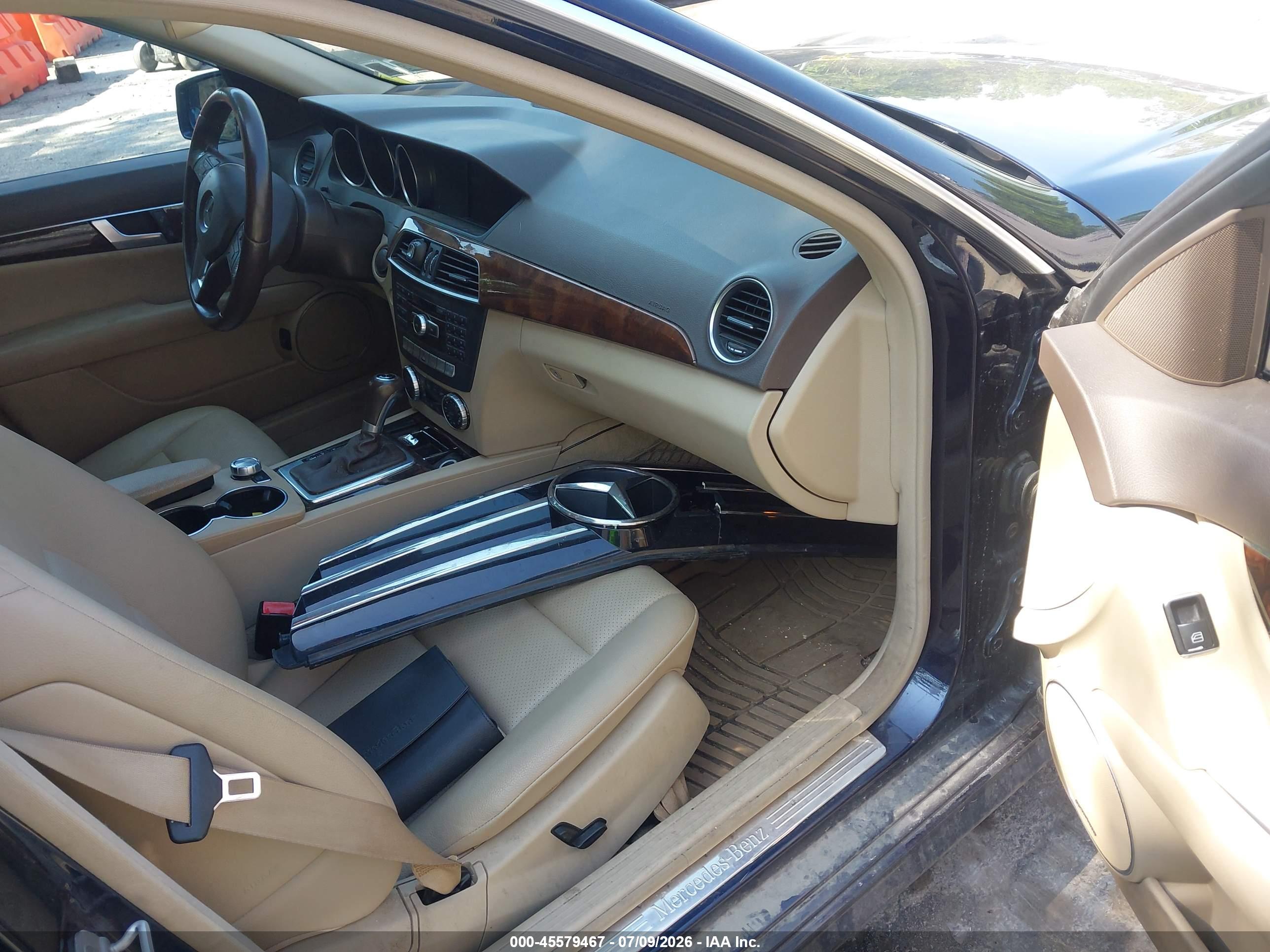 2014 MERCEDES-BENZ C 300 C300 4 MATIC