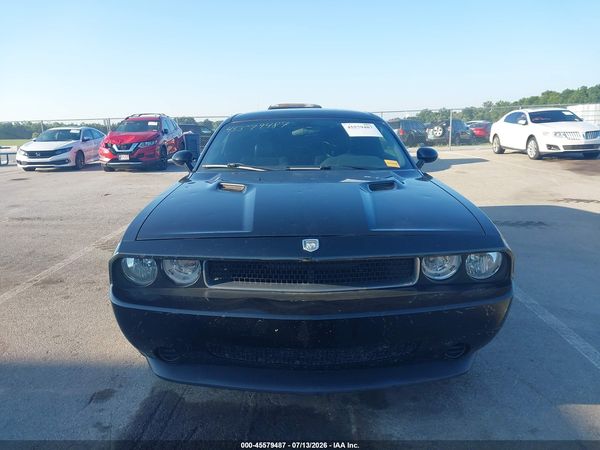 2013 DODGE CHALLENGER SXT