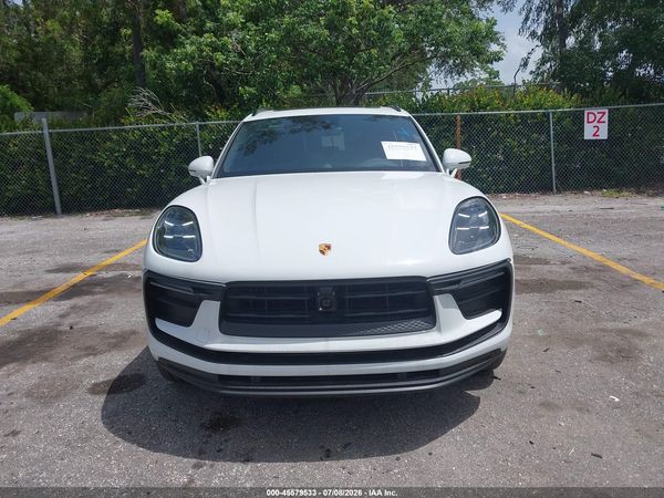 2026 PORSCHE MACAN T