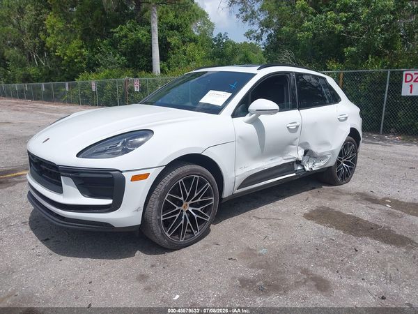 2026 PORSCHE MACAN T