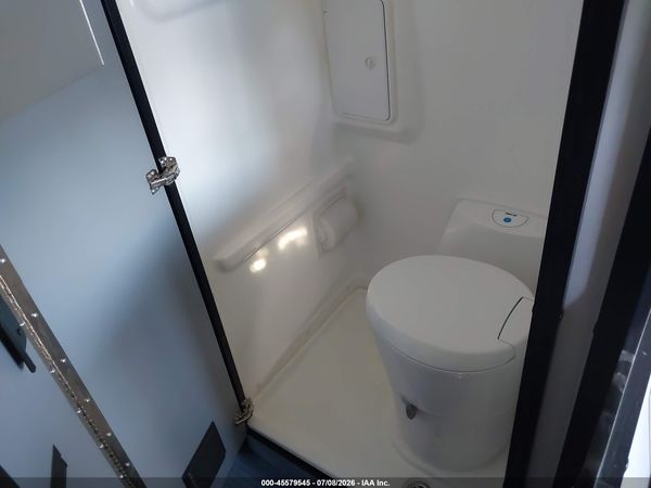 2021 MERCEDES-BENZ SPRINTER 2500 STANDARD ROOF V6