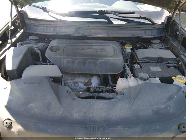 2019 JEEP CHEROKEE LATITUDE 4X4