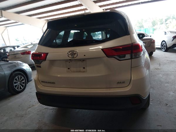 2017 TOYOTA HIGHLANDER XLE