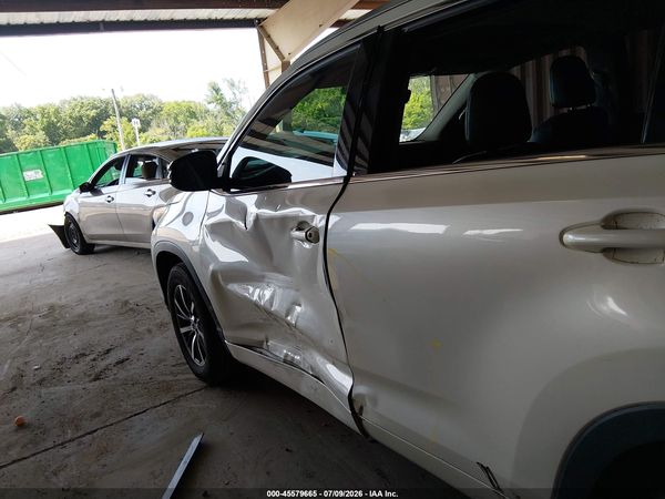 2017 TOYOTA HIGHLANDER XLE