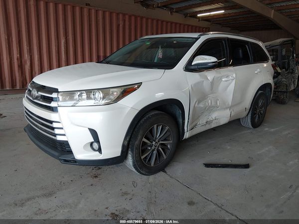 2017 TOYOTA HIGHLANDER XLE