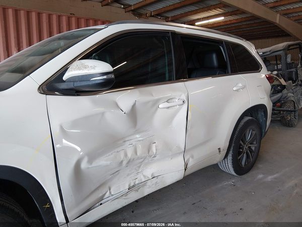 2017 TOYOTA HIGHLANDER XLE
