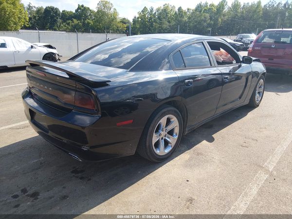 2012 DODGE CHARGER SE