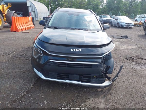 2023 KIA NIRO EX
