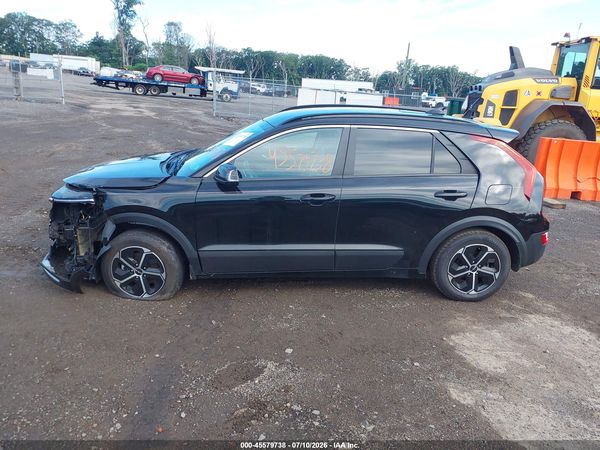 2023 KIA NIRO EX