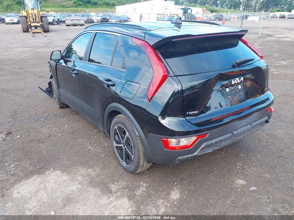 2023 KIA NIRO EX