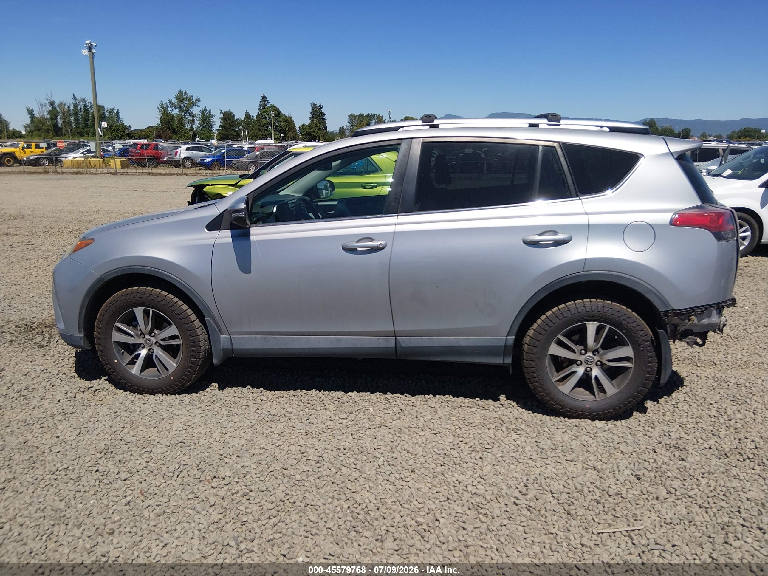 2017 TOYOTA RAV4 XLE