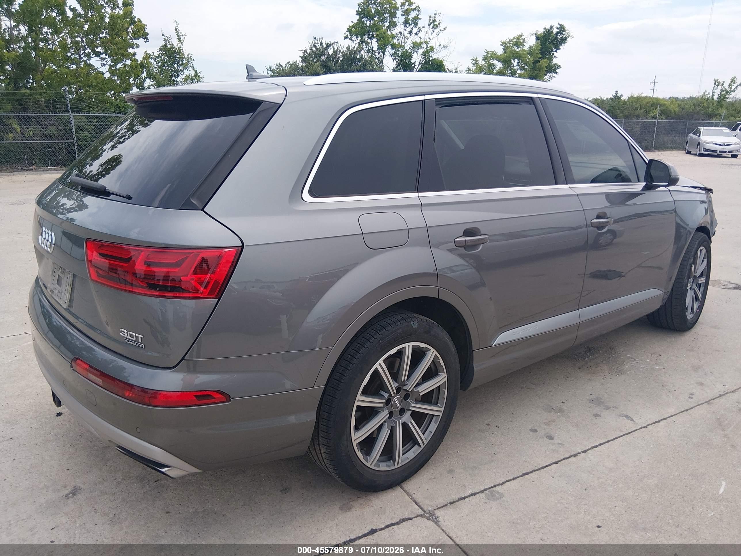 2017 AUDI Q7 3.0T PREMIUM