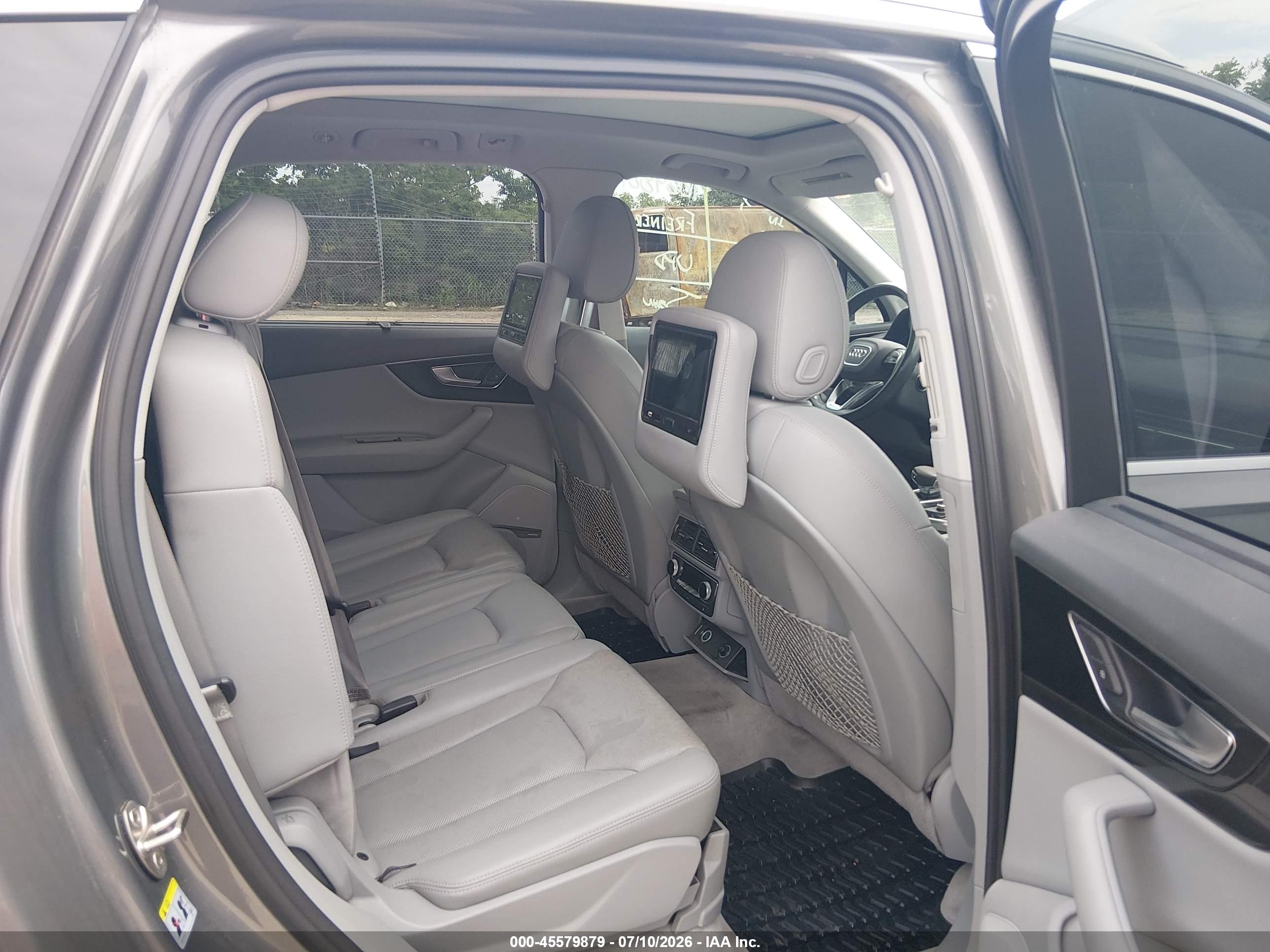 2017 AUDI Q7 3.0T PREMIUM