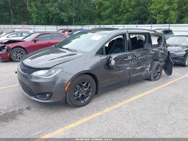 2019 CHRYSLER PACIFICA LIMITED — I2
