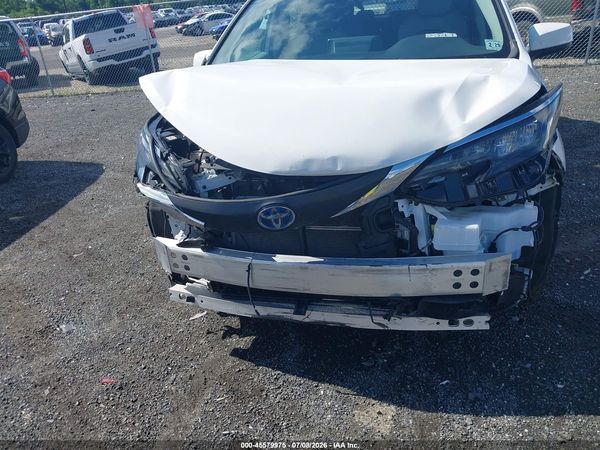 2024 TOYOTA SIENNA LE