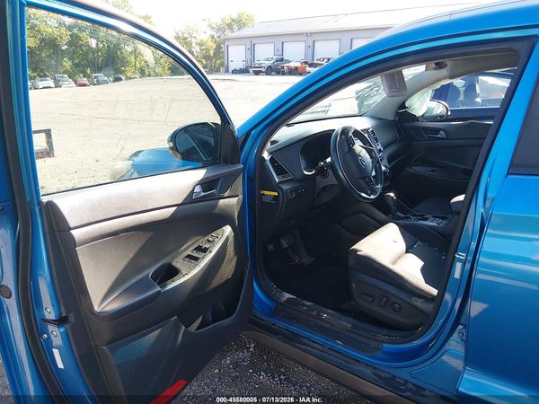 2016 HYUNDAI TUCSON SPORT