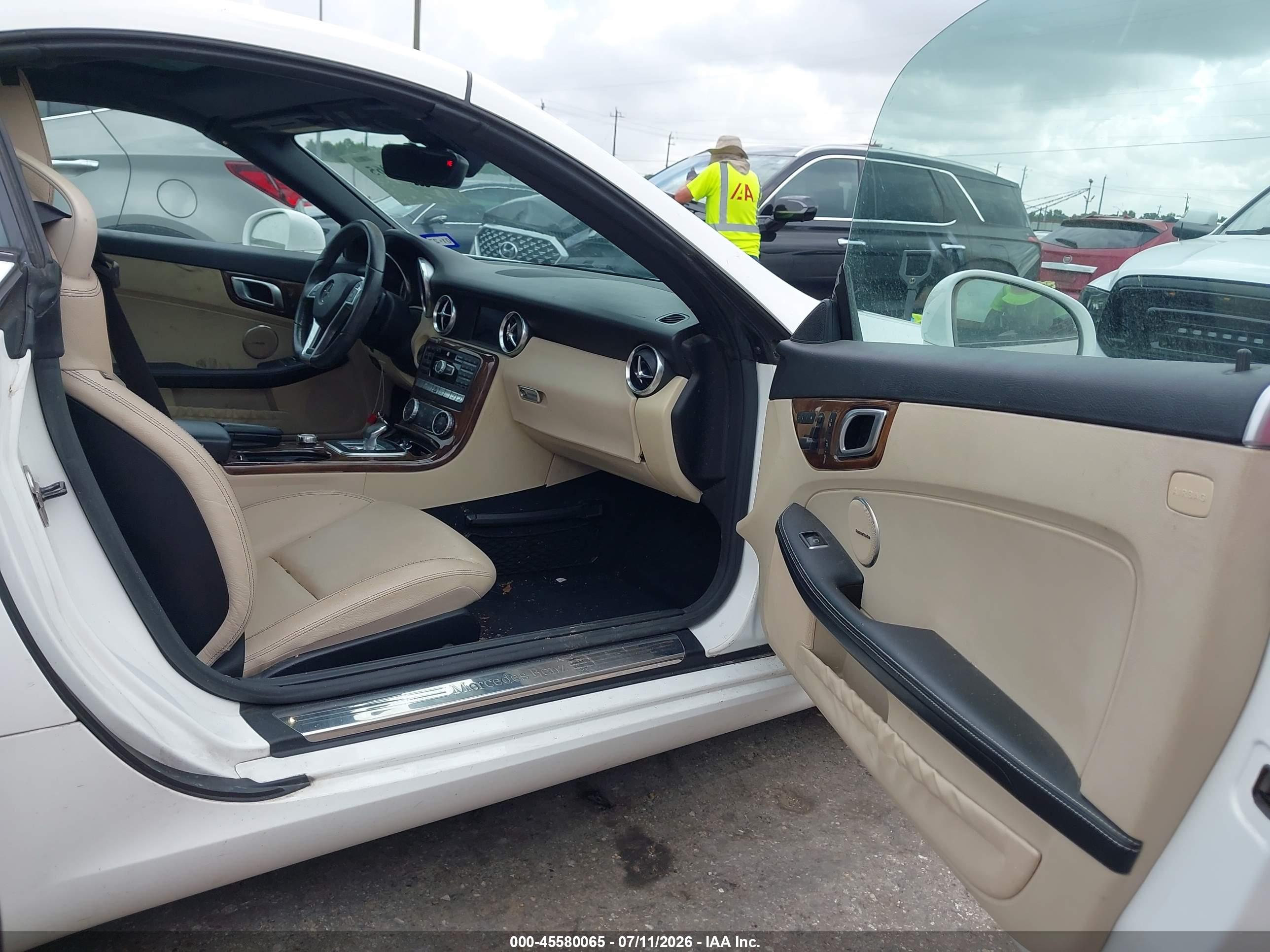 2016 MERCEDES-BENZ SLK 300 SLK300
