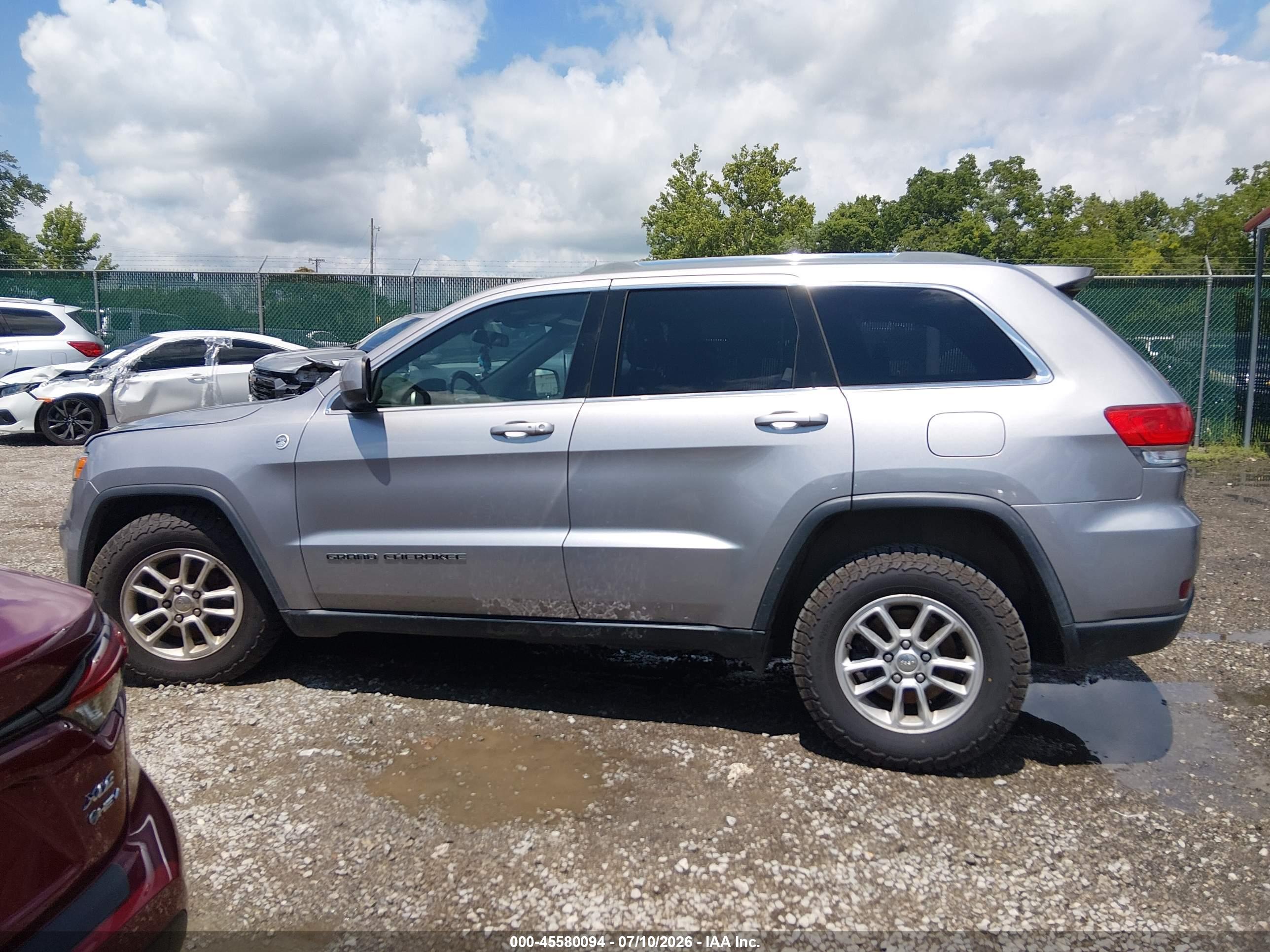 2018 JEEP GRAND CHEROKEE LAREDO E 4X4