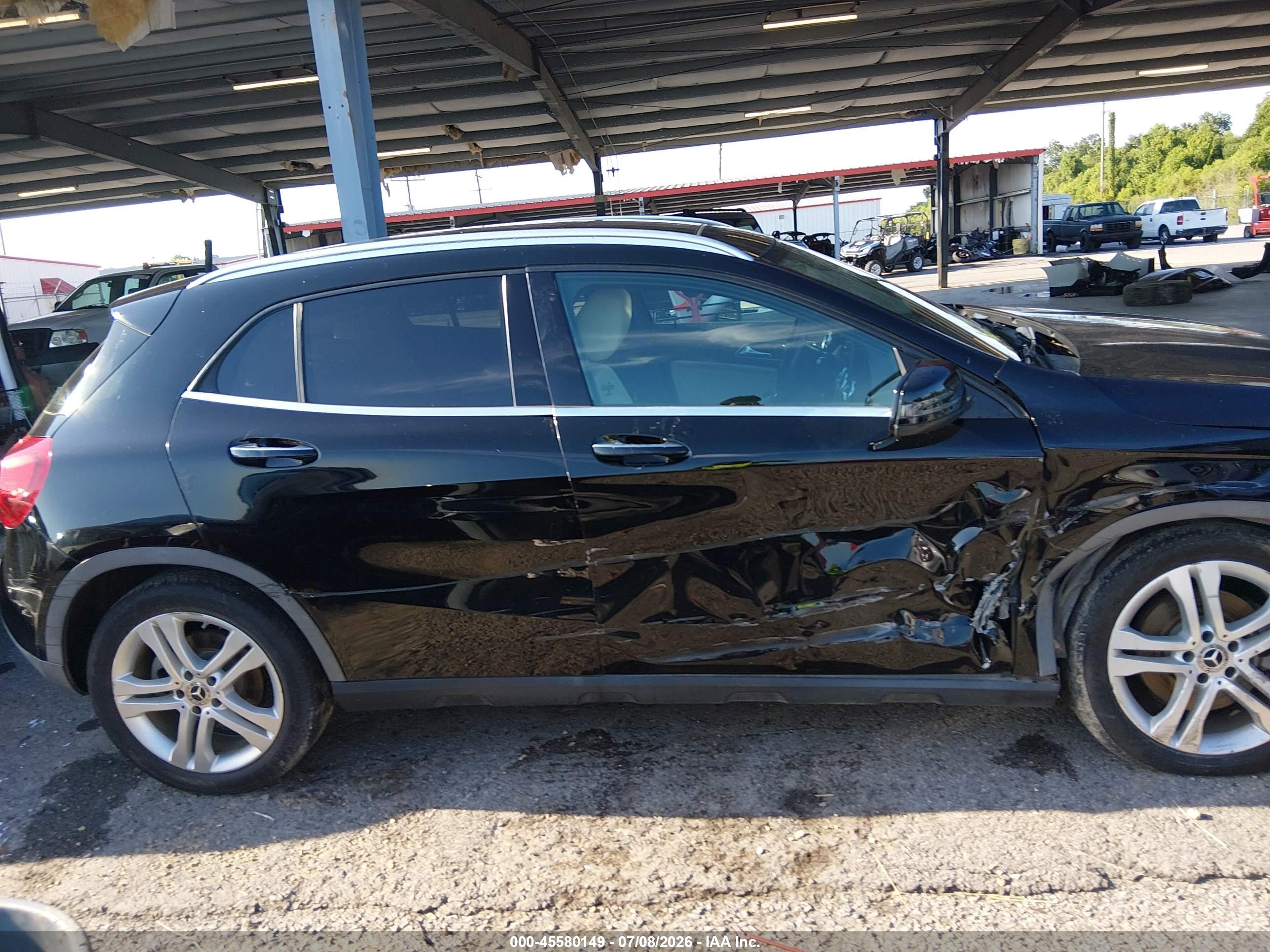 2018 MERCEDES-BENZ GLA 250 4MATIC