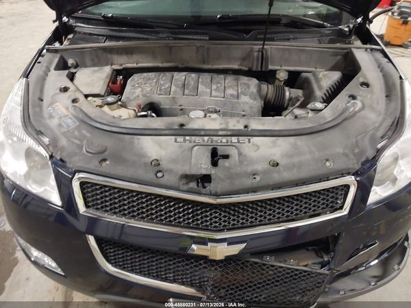 2012 CHEVROLET TRAVERSE LT W/1LT — I10