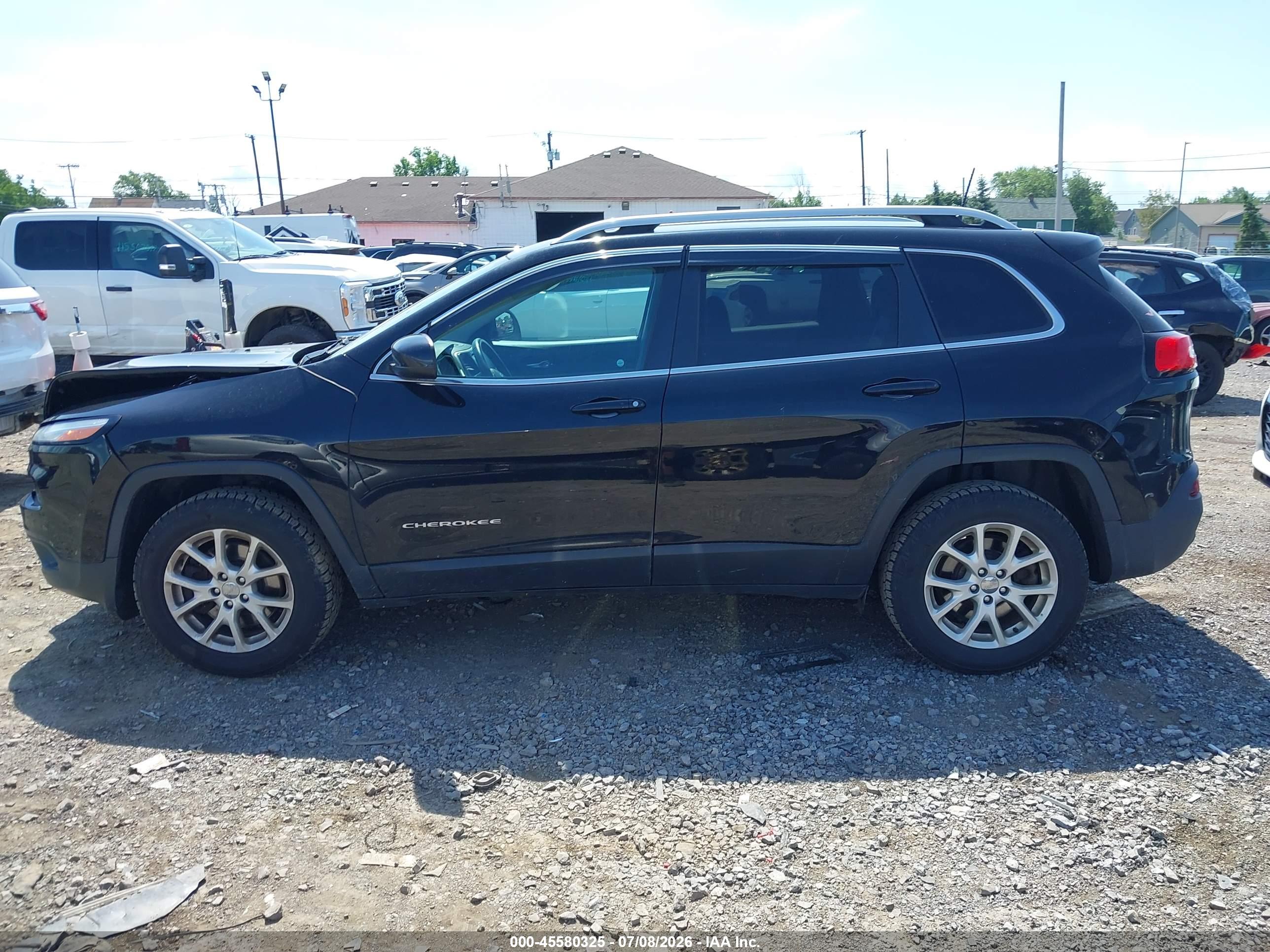 2018 JEEP CHEROKEE LATITUDE PLUS 4X4