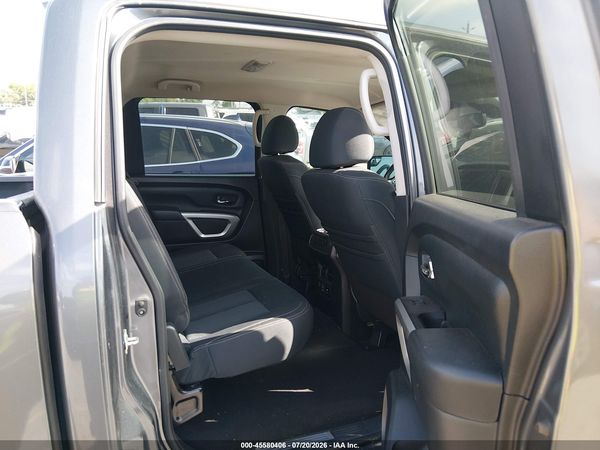 2019 NISSAN TITAN SV