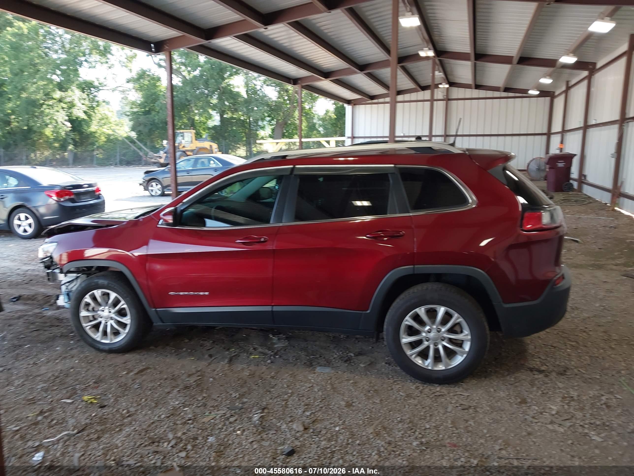 2019 JEEP CHEROKEE LATITUDE 4X4
