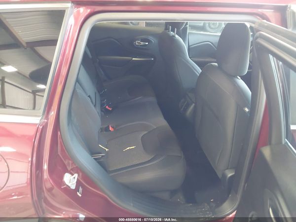 2019 JEEP CHEROKEE LATITUDE 4X4