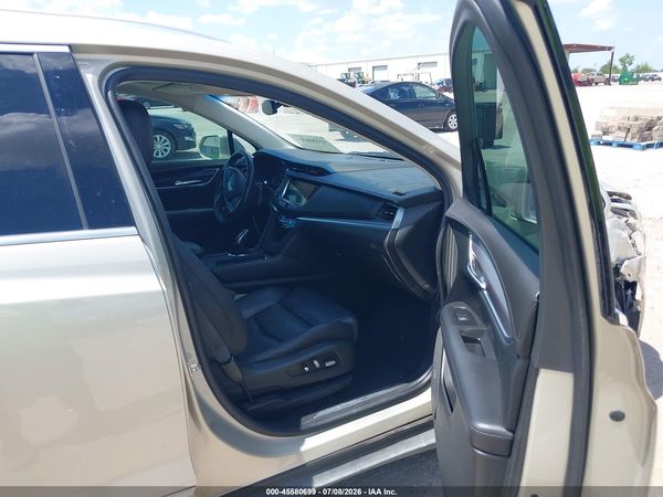 2017 CADILLAC XT5 LUXURY