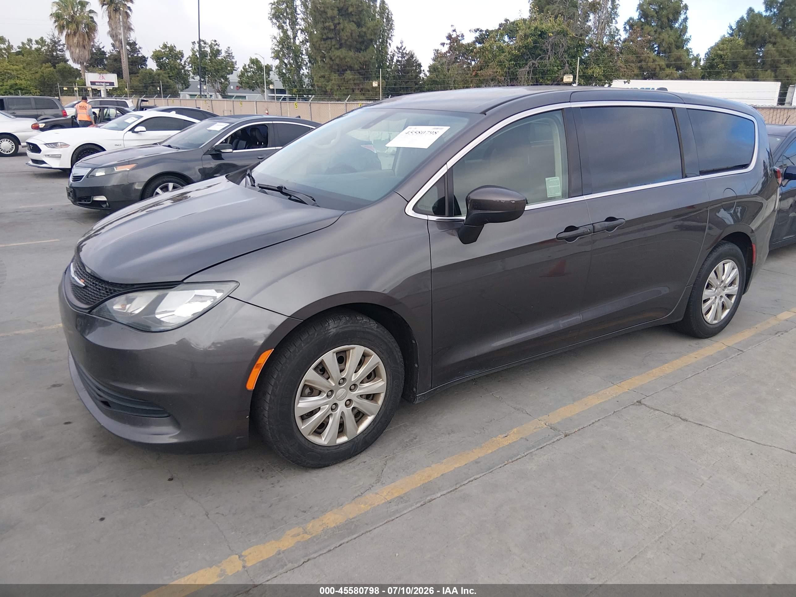 2018 CHRYSLER PACIFICA L — I2
