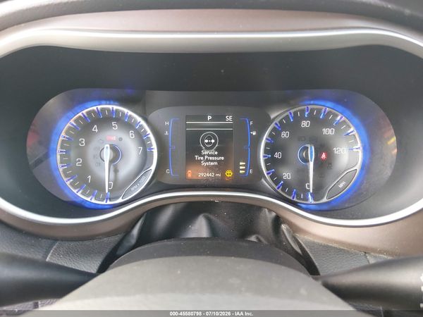2018 CHRYSLER PACIFICA L — I7