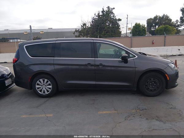 2018 CHRYSLER PACIFICA L — I116