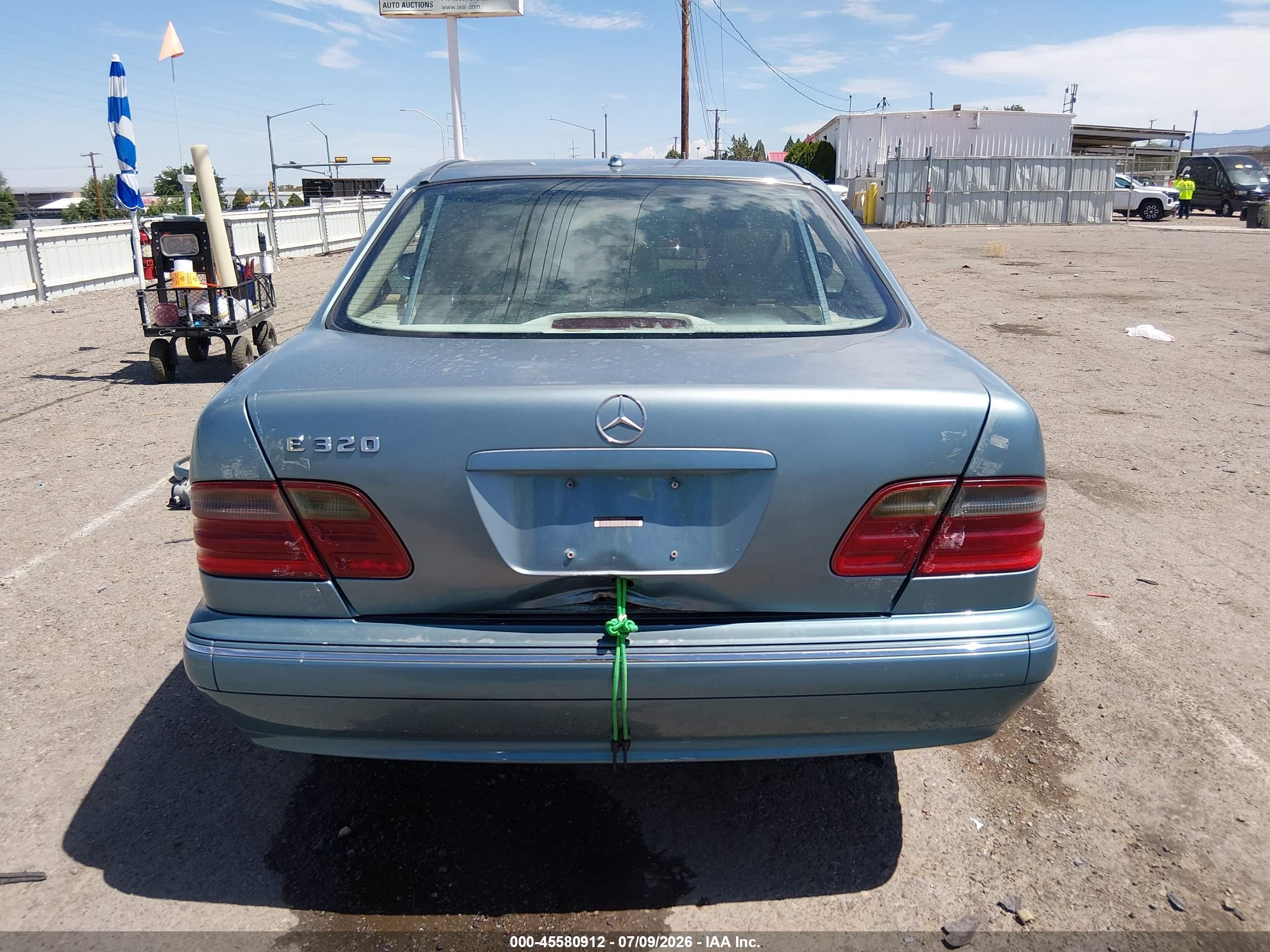 2002 MERCEDES-BENZ E 320 E320