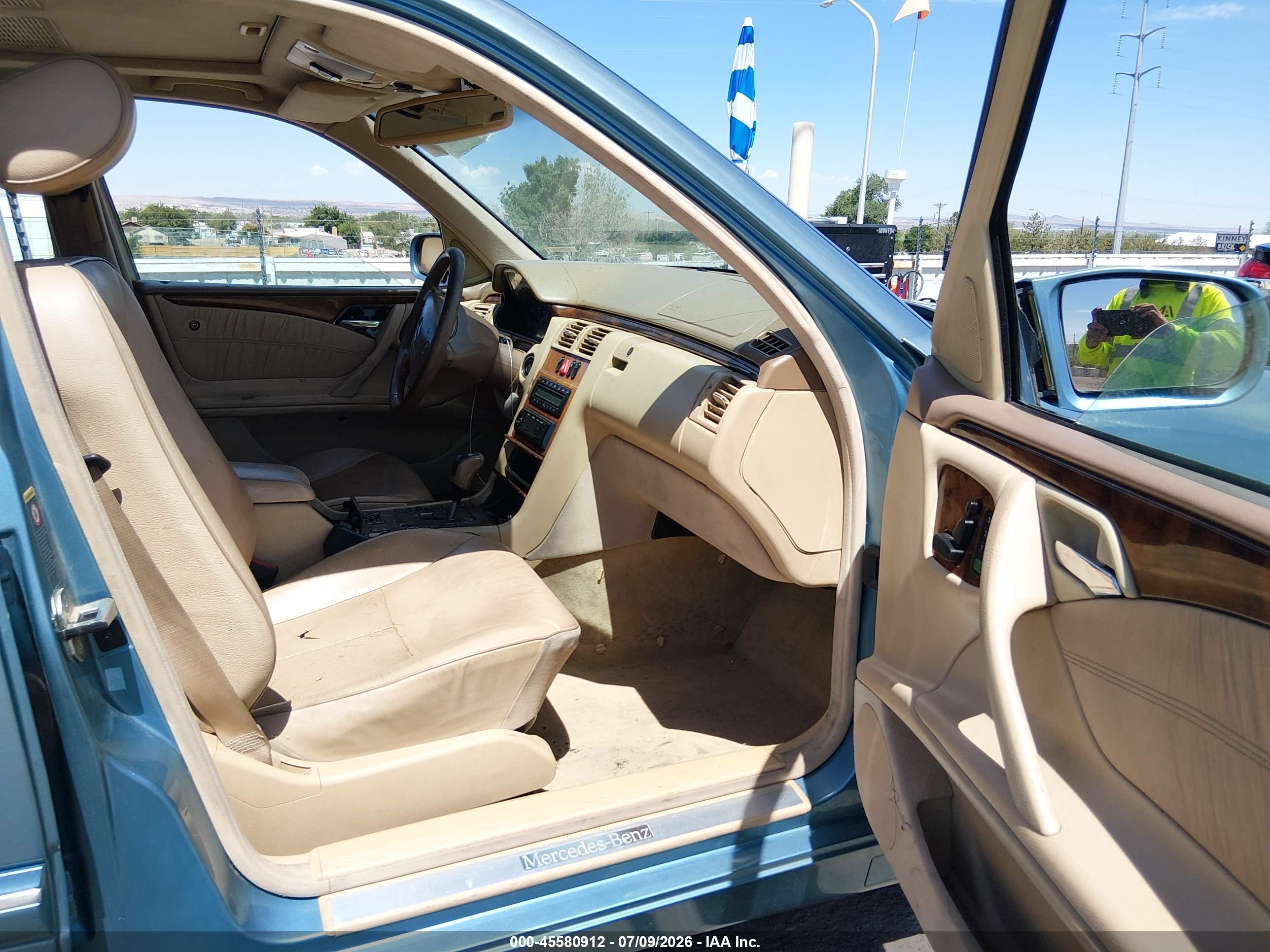 2002 MERCEDES-BENZ E 320 E320